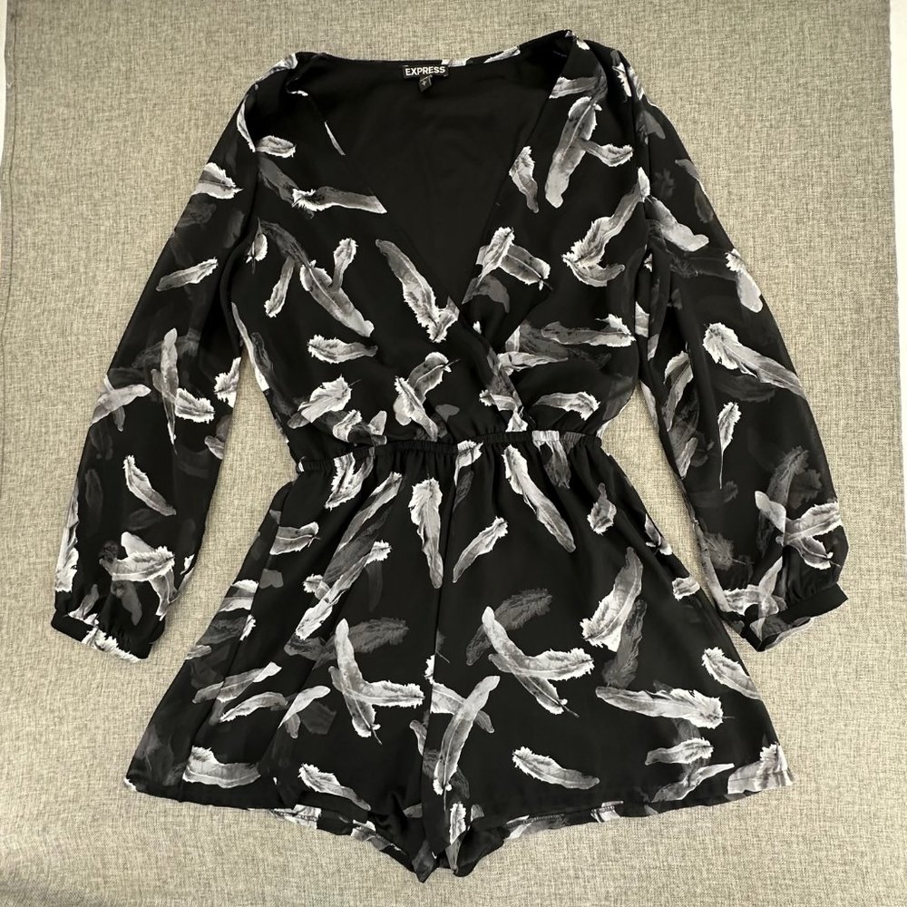 Express Romper Shorts Long Sleeve Feather Print Black & Gray Lined Lightweigt